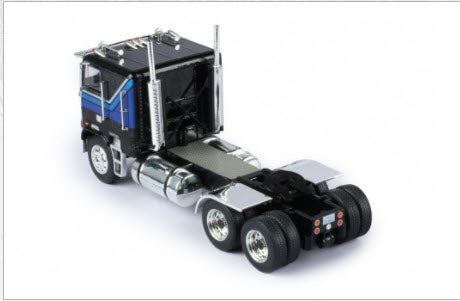 TR149 - Tracteur CAMION Freightliner FLA de 1993 au 1/43 de IXO TR149.22