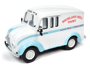 Divco 1950 Highland Dairy Divco Milk Delivery Truck Diecast Model
